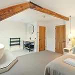 Beech Tops Дом отдыха *