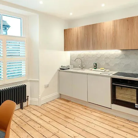 Apartment Beech Tops *