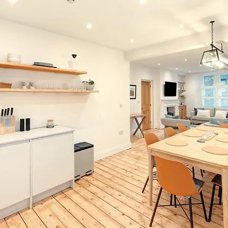4 Bed In Oc-lr026 *