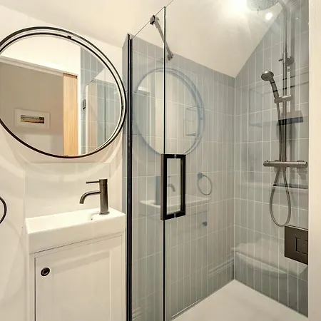 4 Bed In Oc-lr026 *