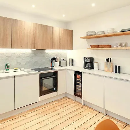 Apartment Beech Tops *
