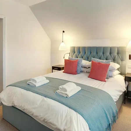 Beech Tops Apartment *
