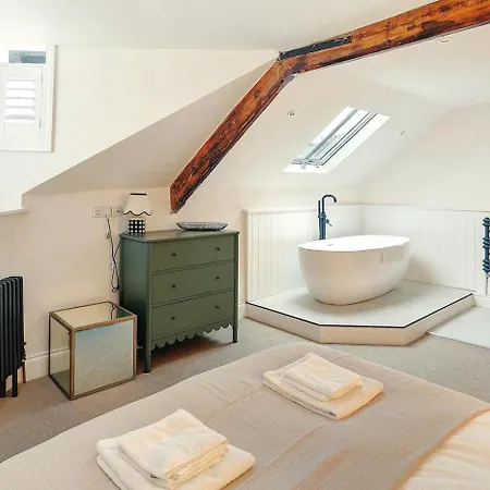 Beech Tops Apartment